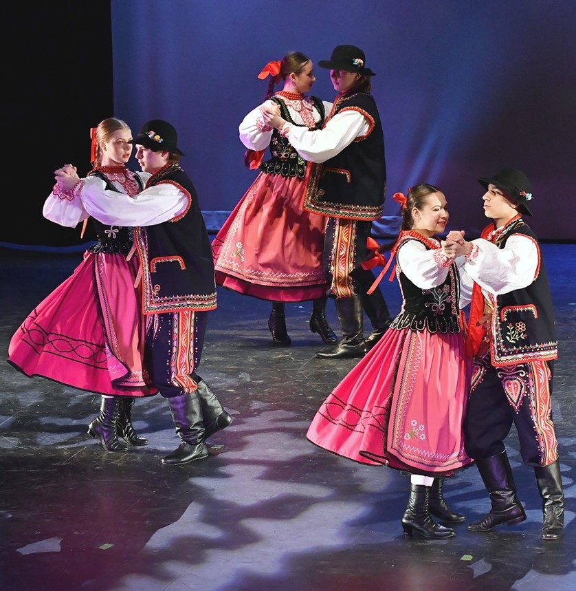 Lajkonik dancers at the 2023 Polish National Alliance Song and Dance Concert.